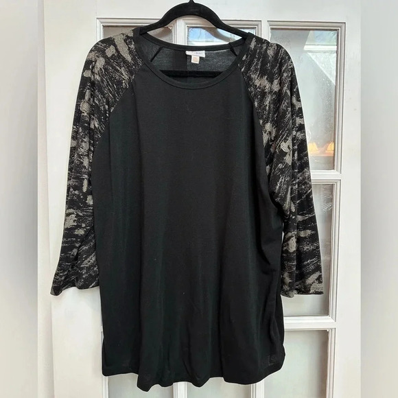 LuLaRoe Black Golden Metallic Shimmer 3/4 Sleeves Randy Baseball Tee Size 3X - Picture 9 of 9